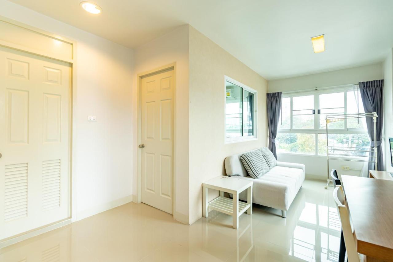 Ascella Sukhumvit 38 Apartment Bangkok Exterior photo